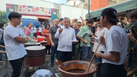 El alcalde de Cuernavaca, Jos&eacute; Luis Uri&oacute;stegui, encabez&oacute; la apertura del festival el fin de semana.