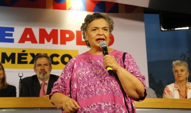 Beatriz Paredes y otros tres priistas se registran en la alianza opositora