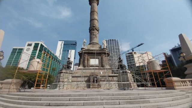 Inician restauración de columna del Ángel de la Independencia