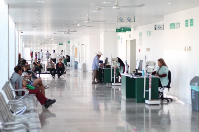 Incrementa IMSS Morelos en 2025 n&uacute;mero de cirug&iacute;as y consultas de Medicina Familiar