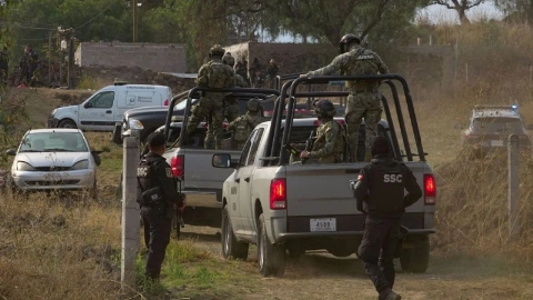 Hallan fosa clandestina con seis cuerpos en Para&iacute;so, Tabasco