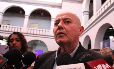 Firma SAPAC acuerdo con CFE; busca dejar en ceros deuda heredada