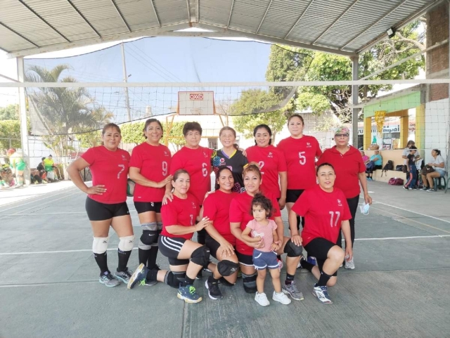 La sexteta de La Unión se impuso en dos sets a Denver, en la final de la Liga de Voleibol Tlahuicas, en la capital morelense.