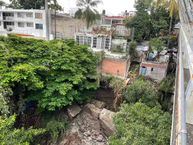 Al menos seis familias deben abandonar viviendas aledañas a puente 2000