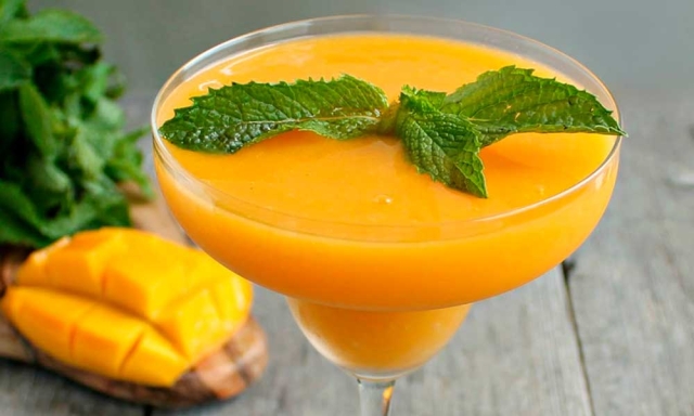 Mango colado: Frescura tropical a tu alcance