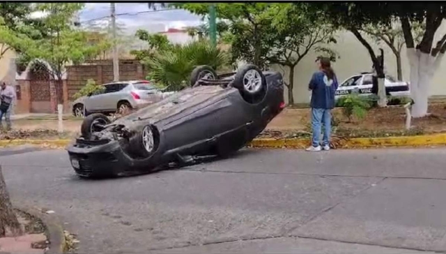  El auto que conducía la víctima fue trasladado a un corralón.