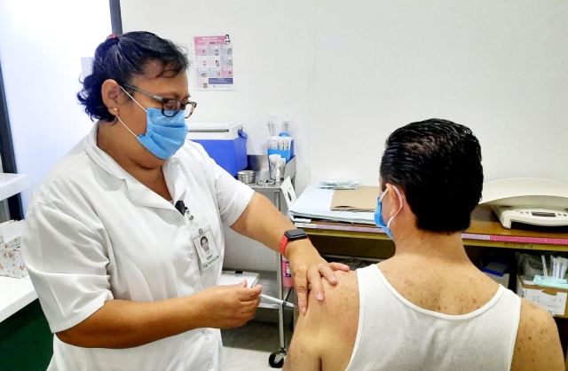 Se suma IMSS Morelos a vacunación contra influenza