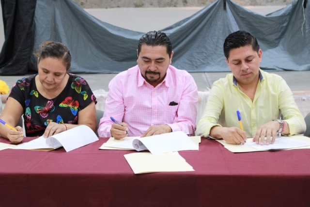 Firman Jojutla y cámaras de comercio convenio para fortalecer la economía local