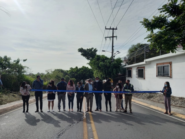 Inaugura edil capitalino obra de pavimentación en calzada Atzingo y presidente Ávila Camacho