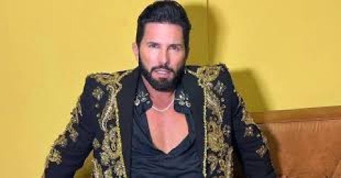 Poncho de Nigris es hospitalizado de emergencia