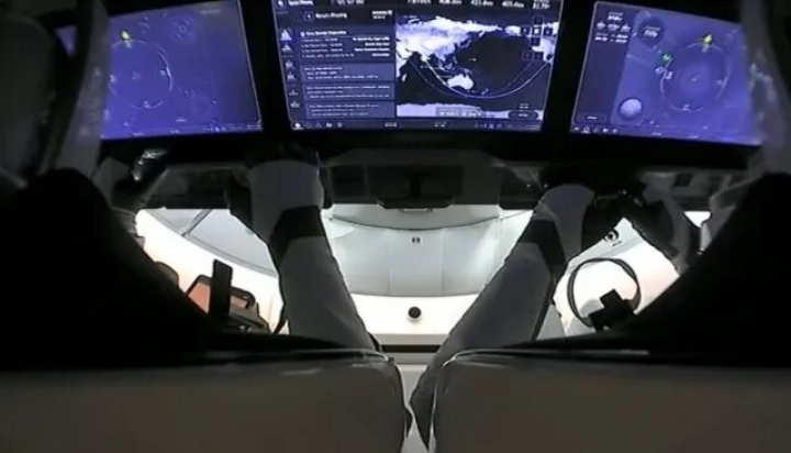 La cápsula Dragon de SpaceX regresa a la Tierra con la tripulación de la misión Crew-6