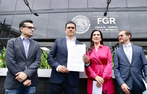 PAN denuncia ante FGR a Alfonso Romo y Vector por lavado de dinero