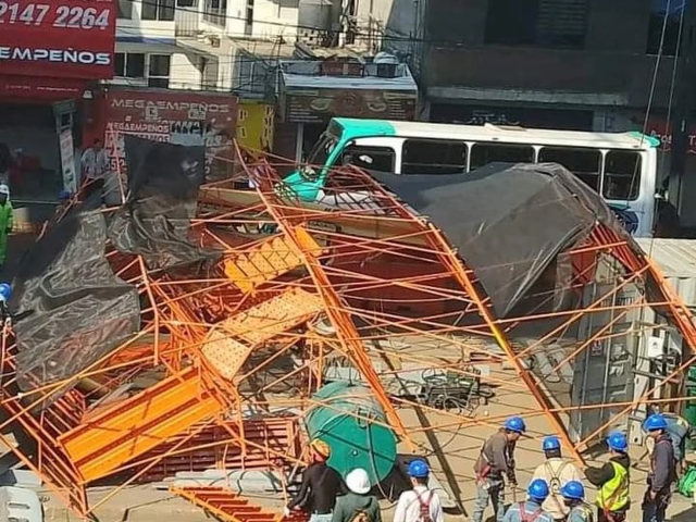 Estructura metálica colapsó en obras de la Línea 12 del Metro CDMX