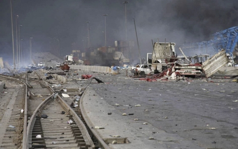 Suben a 28 los fallecidos tras la explosión en puerto de Irán