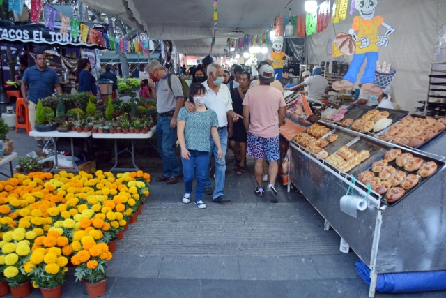 Abierta la &#039;Expo Día de Muertos, Cuernavaca 2022&#039; con pan, miel y flores de cempasúchil