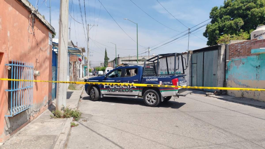 Las víctimas se encontraban a bordo de una camioneta cuando las agredieron.