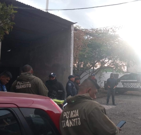 Polic&iacute;as de Xoxocotla realizan paro por adeudo de aguinaldo
