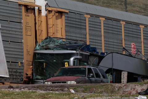 Detienen en Michoac&aacute;n a chofer del autob&uacute;s arrollado por tren en Atlacomulco
