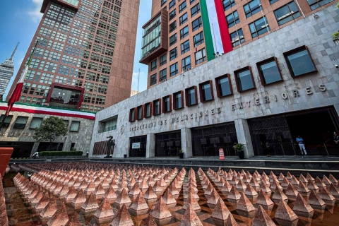 Canciller&iacute;a reconoce retraso en pago a personal del Servicio Exterior; cubrir&aacute; adeudo lunes