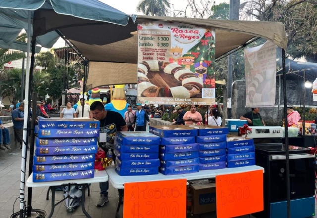 Impulsan rehabilitaci&oacute;n de j&oacute;venes en Cuautla mediante venta de Roscas de Reyes
