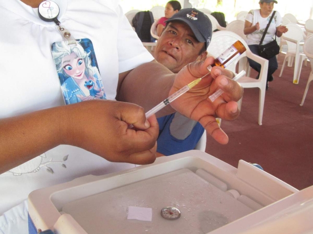   Algunas personas comentaron que el módulo hubiera quedado mejor en el primer cuadro de Jojutla, donde circula más gente.