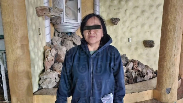 Dictan prisi&oacute;n preventiva a mujer acusada de arrollar y arrastrar motociclista