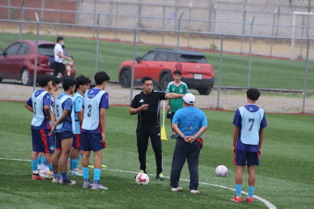Eliseo &Aacute;lvarez actualmente colabora con el Atl&eacute;tico de San Luis Morelos, en categor&iacute;as menores.