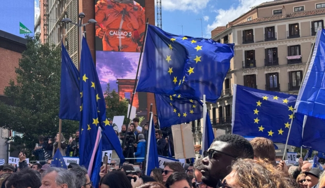 Miles se movilizan en Madrid por los valores y el futuro de la Unión Europea