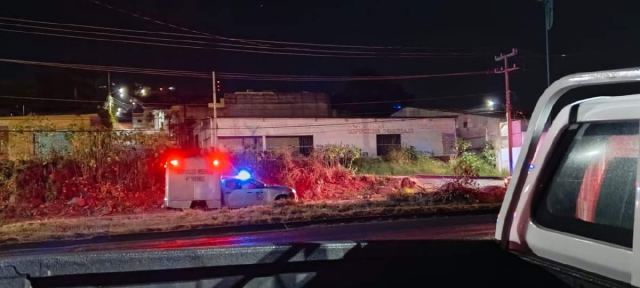 El hombre quedó sin vida sobre la carretera