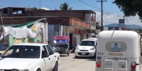 Crecimiento de mototaxis reduce actividad de taxistas en Coatetelco