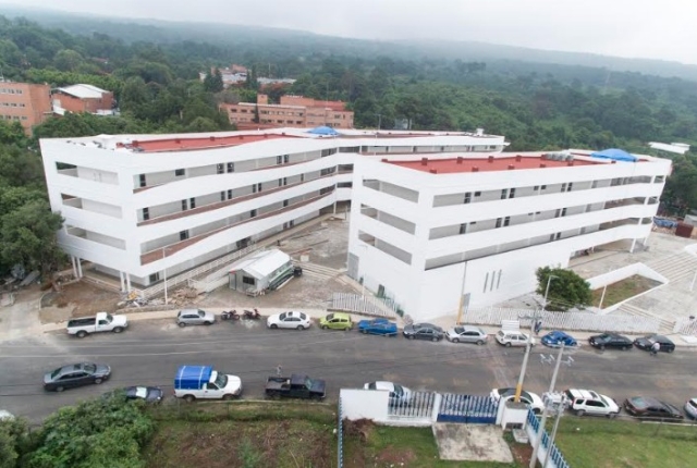 Entrega directora de la Facultad de Ciencias, tercer informe