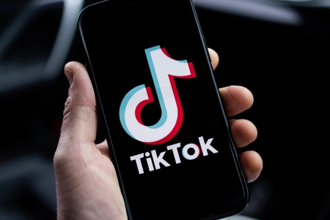 TikTok aprieta el control: nueva tecnolog&iacute;a para detectar menores en Europa