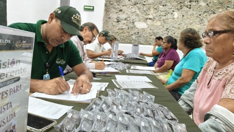Vecinos de diversas localidades del municipio recibieron el apoyo.