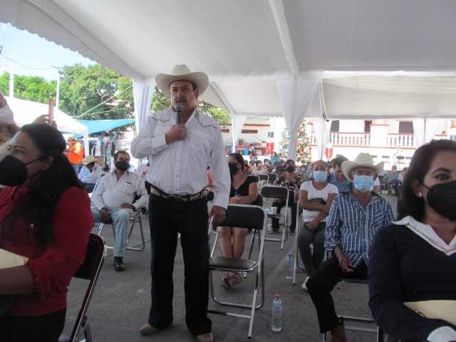 El dirigente ganadero de la zona sur poniente afirmó que han sido olvidados por los gobiernos, más aún durante la pandemia, y aunque no precisó, pidió que se otorgue más apoyo al sector. 