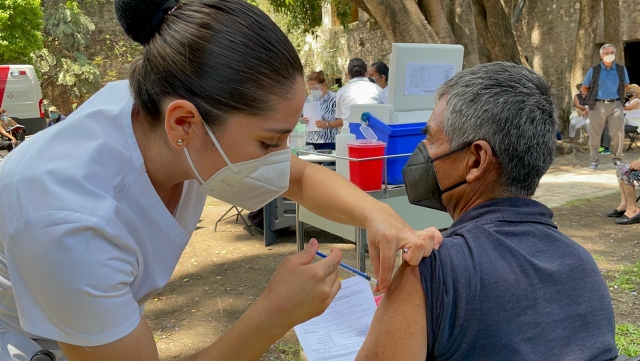 Complementarán esquema de vacunación anticovid en adultos de 60 años y más en Yautepec
