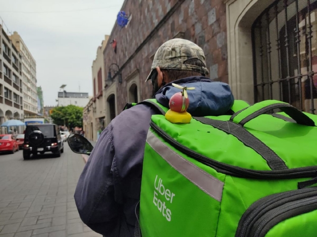 Bloqueos también afectan a los repartidores de comida