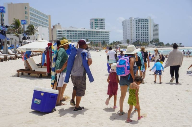 Turistas tendrán atención de salud garantizada; diputados avalan modificación a Ley de Turismo