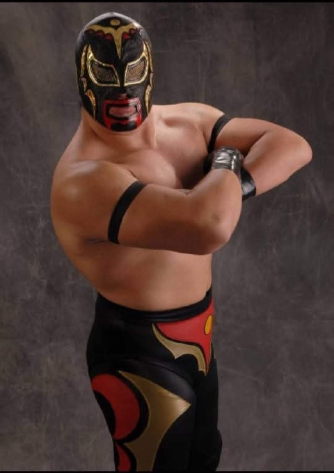 Nosferatu formaba parte de la tercia de Los Infernales, junto con Satánico y Euforia.