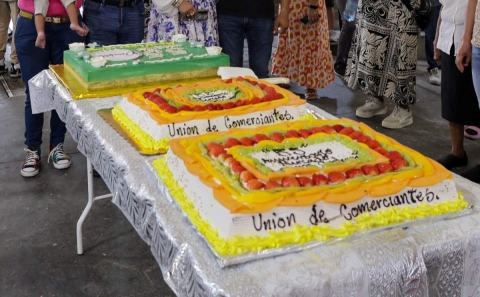 El mercado de Zacatepec celebró 55 años de fundación en su flamante inmueble, aunque todavía hay detalles que deben atenderse.