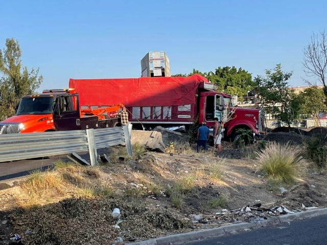 El hecho sólo dejó daños materiales.