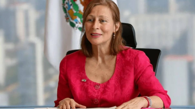 Tatiana Clouthier da positivo a COVID-19.