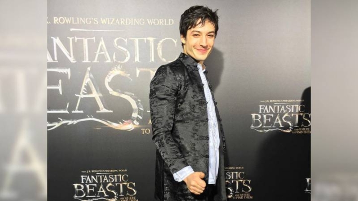 Ezra Miller se declara inocente: Estos son los delitos que lo llevarían 26 años a prisión