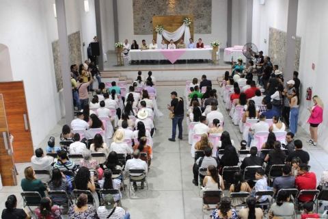 El acto se llev&oacute; a cabo este viernes y estuvo encabezado por el alcalde y la presidenta del DIF Jojutla.