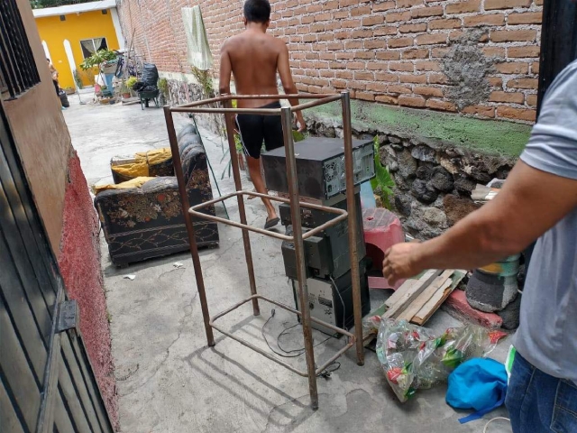  A unos días de que comiencen las lluvias, se siguen registrando casos de dengue en el estado, principalmente en la zona sur. Las autoridades llaman a atenderse en caso de presencia de la enfermedad.