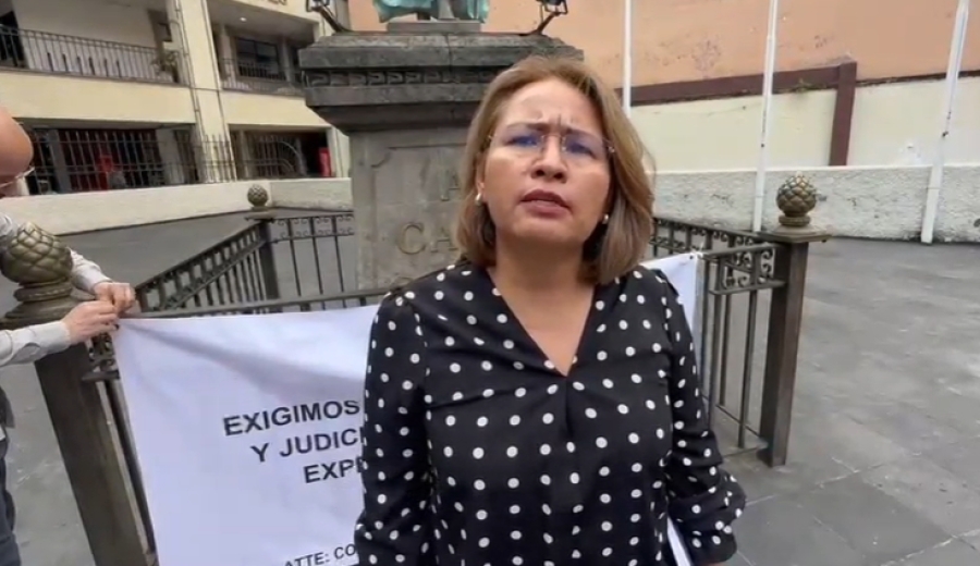 Protestan integrantes del Colegio Morelense de Abogados de la región oriente ante TSJ