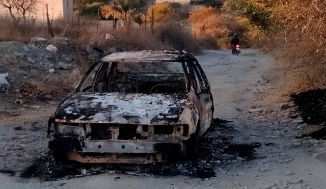 Queman un auto en el municipio de Temixco