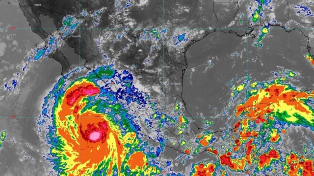 Huracán Priscilla se intensifica a categoría 2; provocará lluvias en el Pacífico