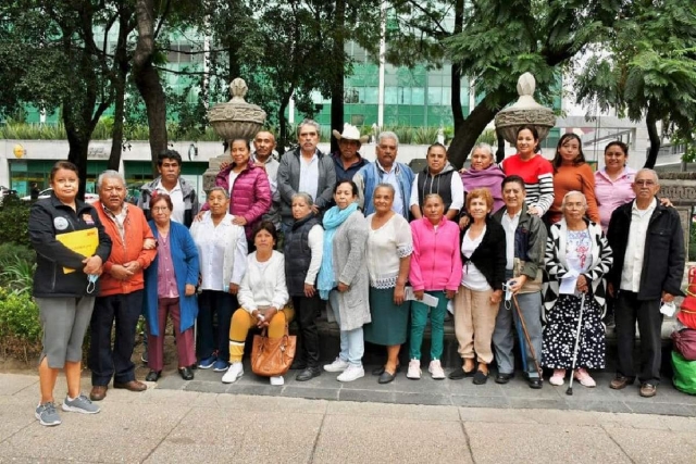 Ayalenses recibieron sus documentos y podrán reunirse con sus familiares.