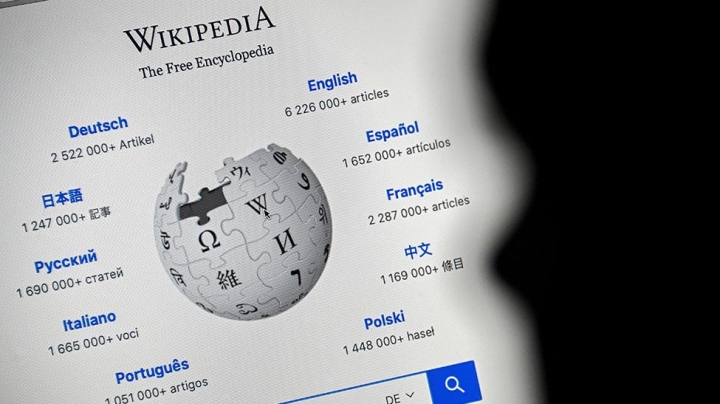 Rusia arrestó a un editor de Wikipedia por sus textos sobre la invasión a Ucrania