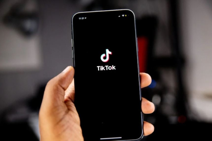 Tiktok ahora va por Uber Eats, entra al mundo del delivery